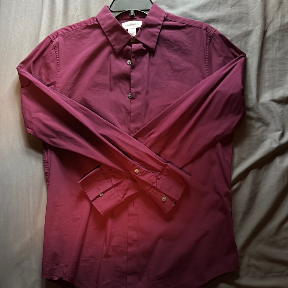 Calvin Klein Men's Burgundy Shirt